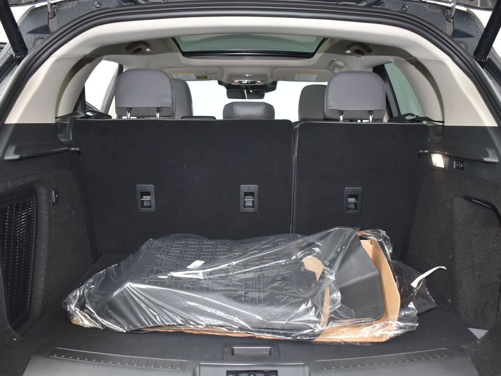 New 2025 Lincoln Corsair Grand Touring w/ Equipment Group 301A image 27