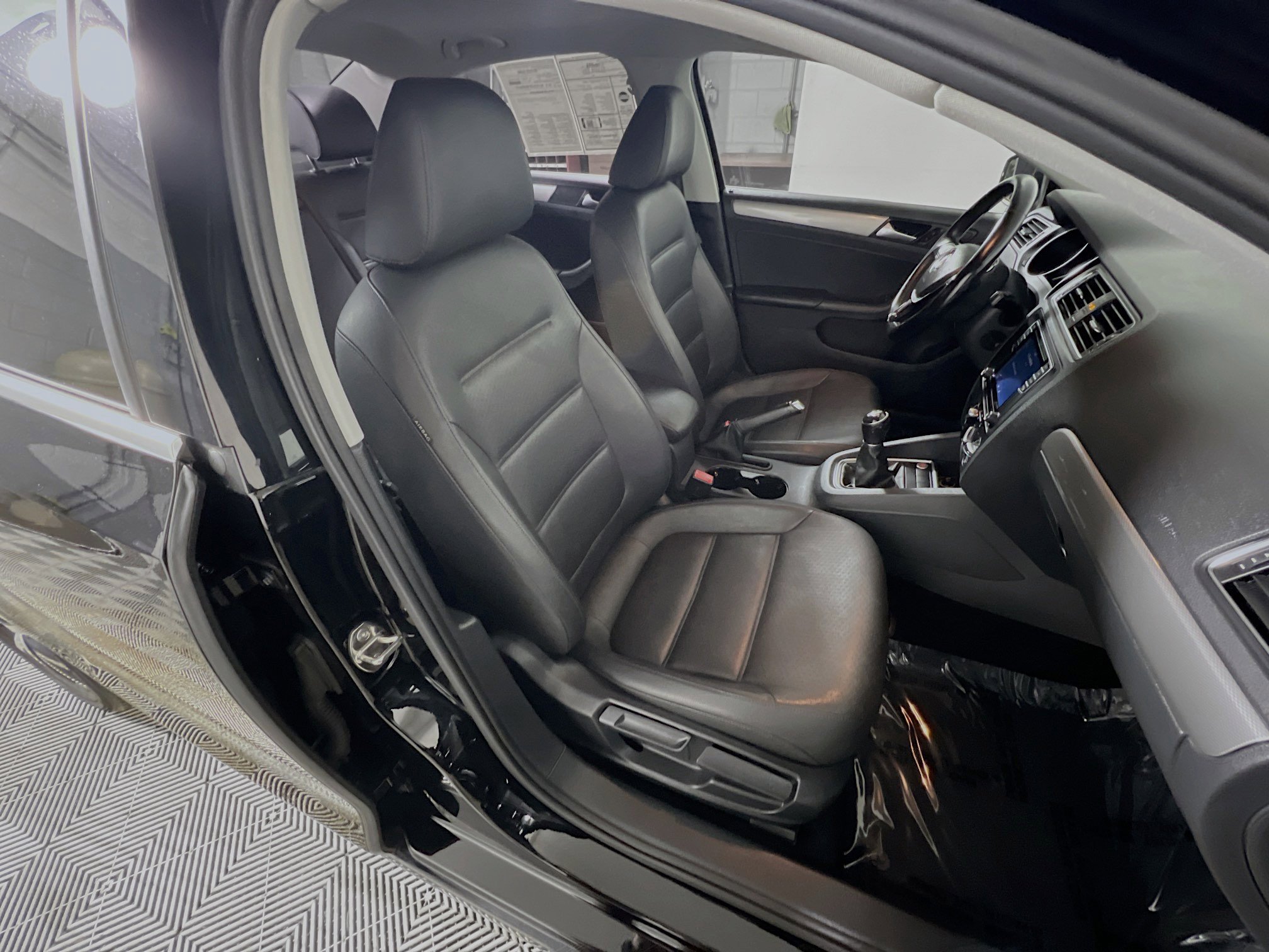 Used 2018 Volkswagen Jetta Wolfsburg Edition FWD image 31