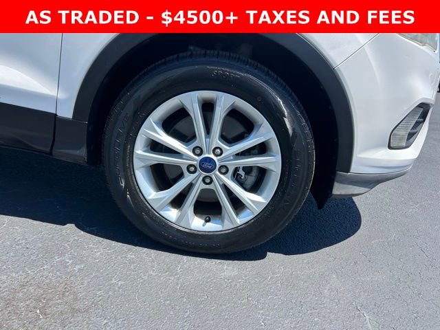 Used 2017 Ford Escape SE w/ Equipment Group 201A FWD image 8