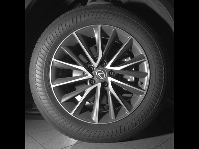 Used 2025 Lexus NX 250 FWD w/ Towing Package (2000 Lbs) image 9