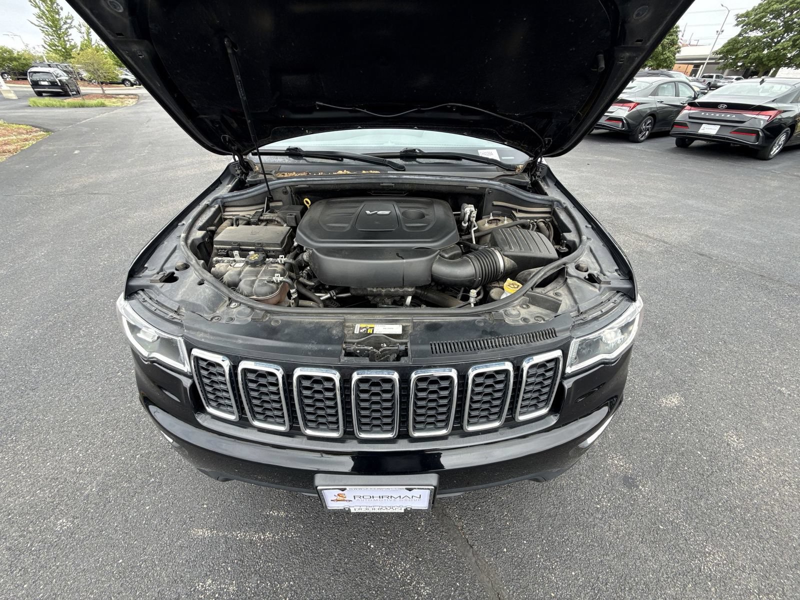 Used 2018 Jeep Grand Cherokee Laredo AWD/4WD image 24