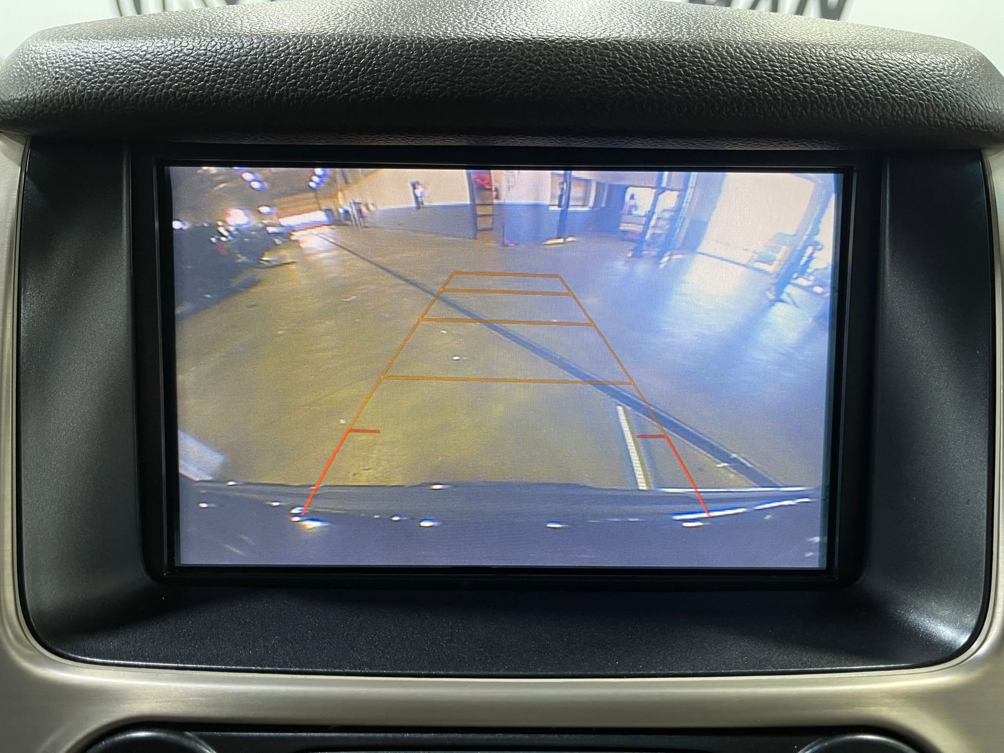 Used 2018 GMC Yukon Denali image 11