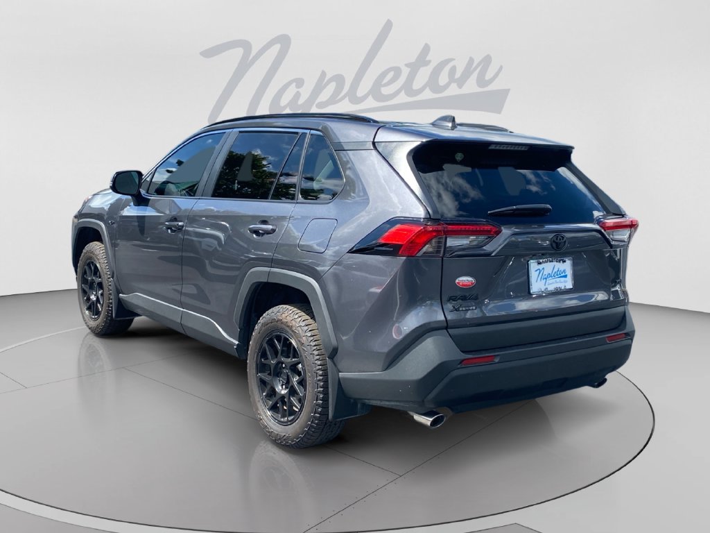 Used 2025 Toyota RAV4 XLE FWD image 3