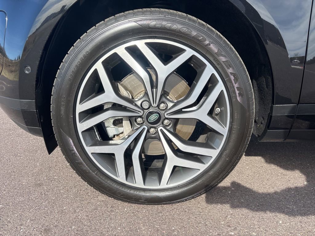 Used 2020 Land Rover Range Rover Evoque SE image 30