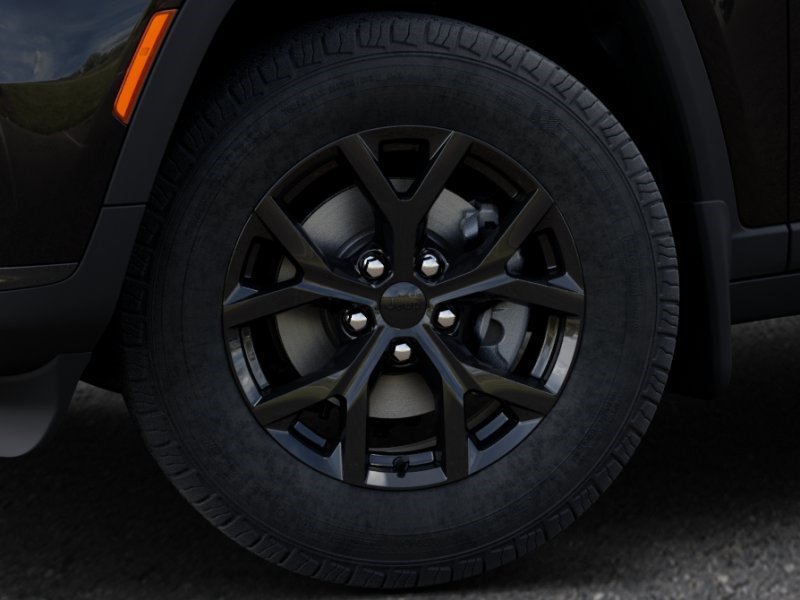 New 2025 Jeep Grand Cherokee L Laredo image 8