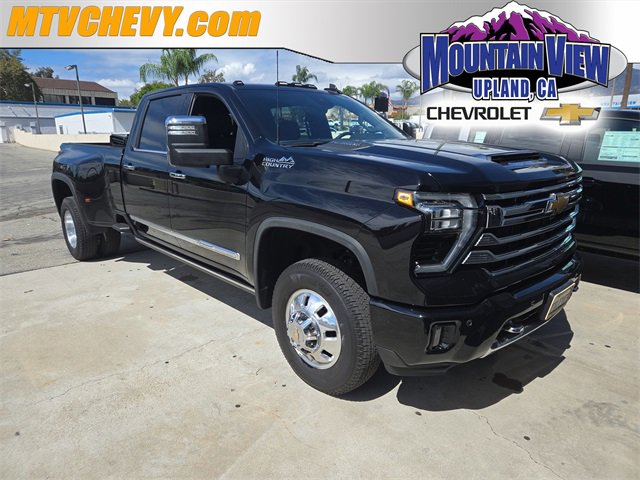 Used 2024 Chevrolet Silverado 3500 High Country w/ Technology Package