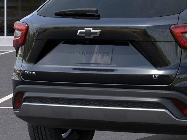 New 2025 Chevrolet Trax LT w/ Driver Confidence Package image 14