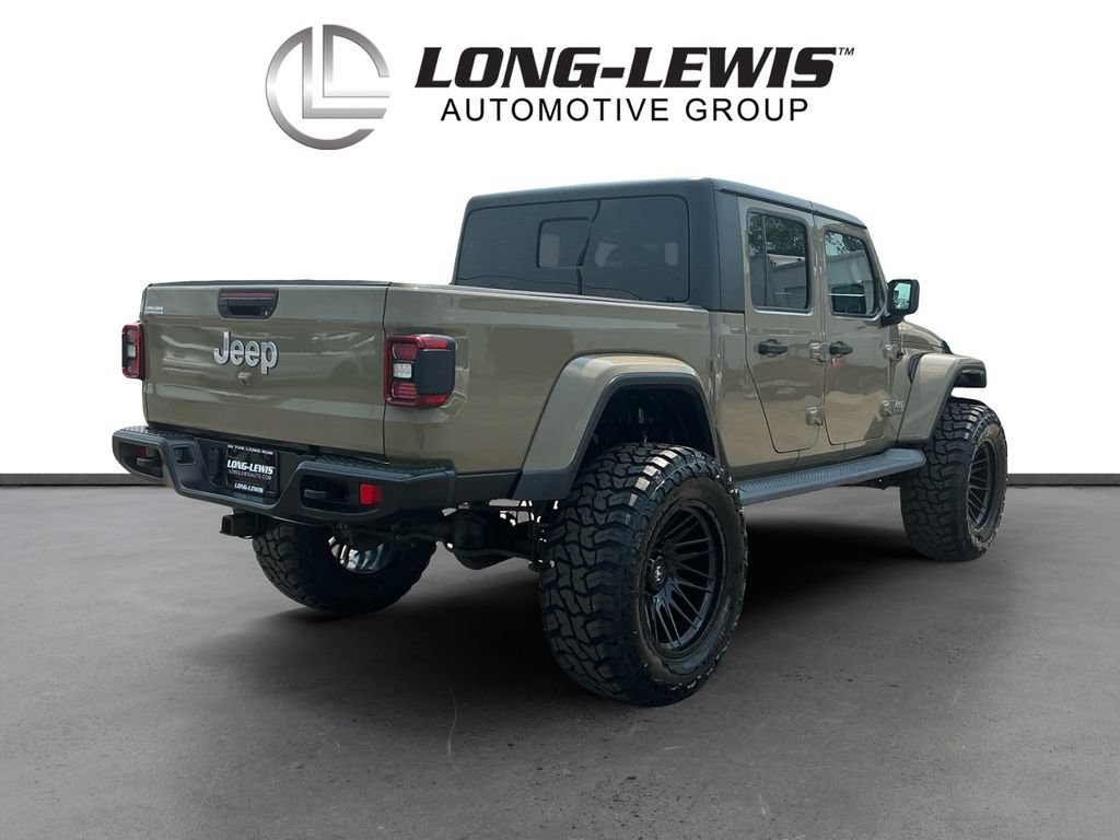 Used 2020 Jeep Gladiator Overland AWD/4WD image 7