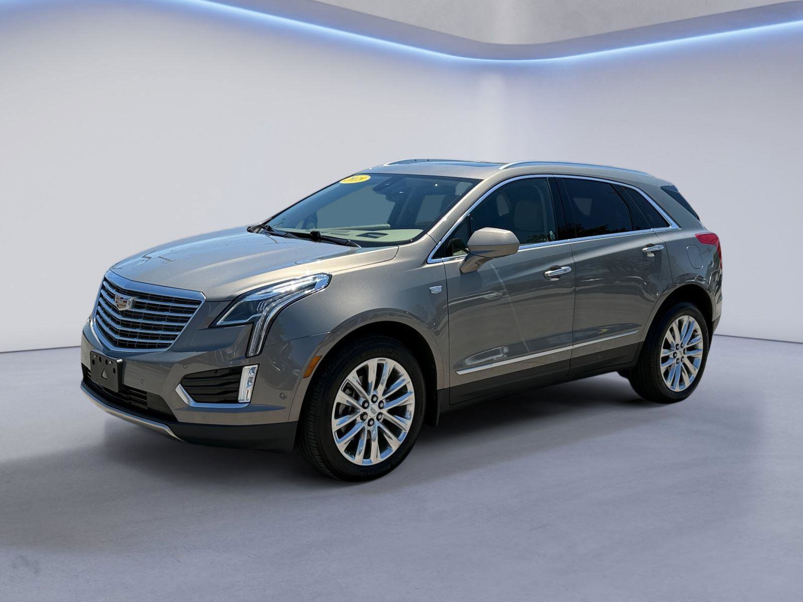 Used 2018 Cadillac XT5 Platinum w/ Driver Assist Package AWD/4WD image 13
