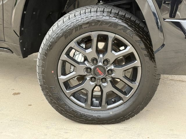 Used 2023 Toyota Tundra Platinum w/ Advanced Package AWD/4WD image 2