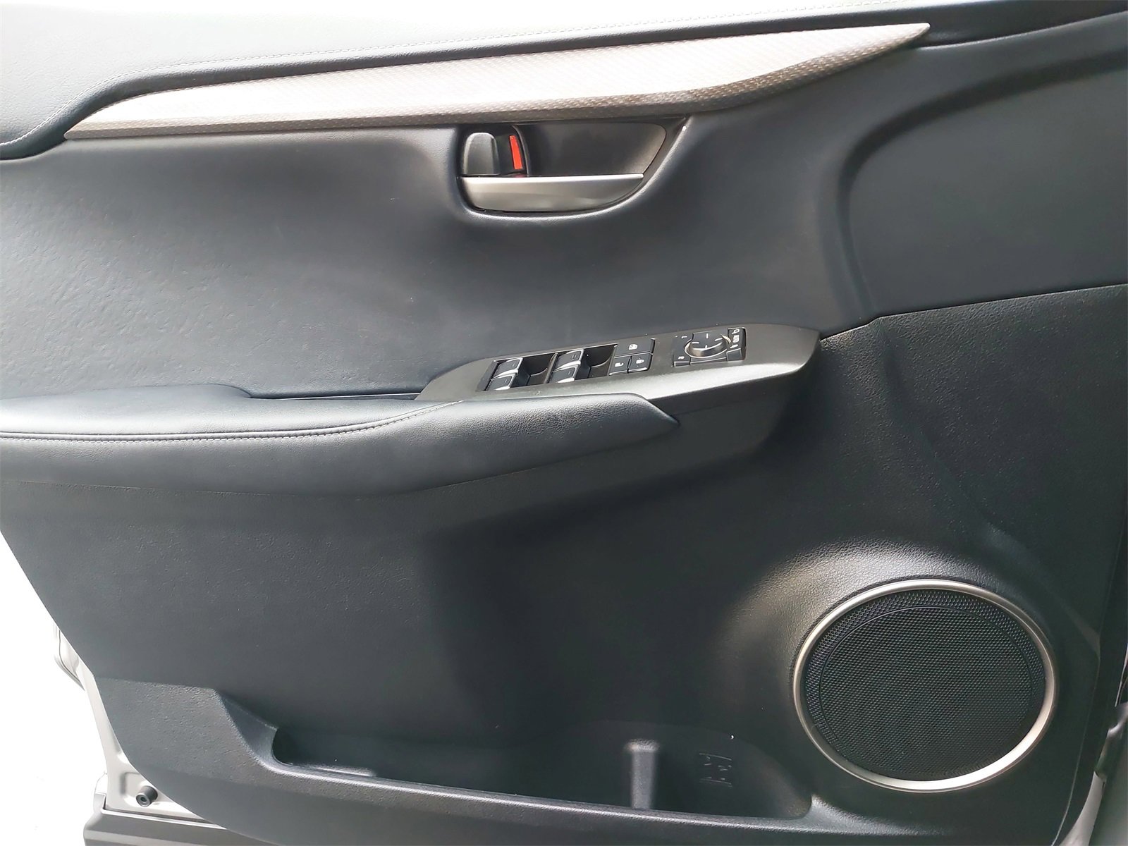 Used 2019 Lexus NX 300h AWD image 34