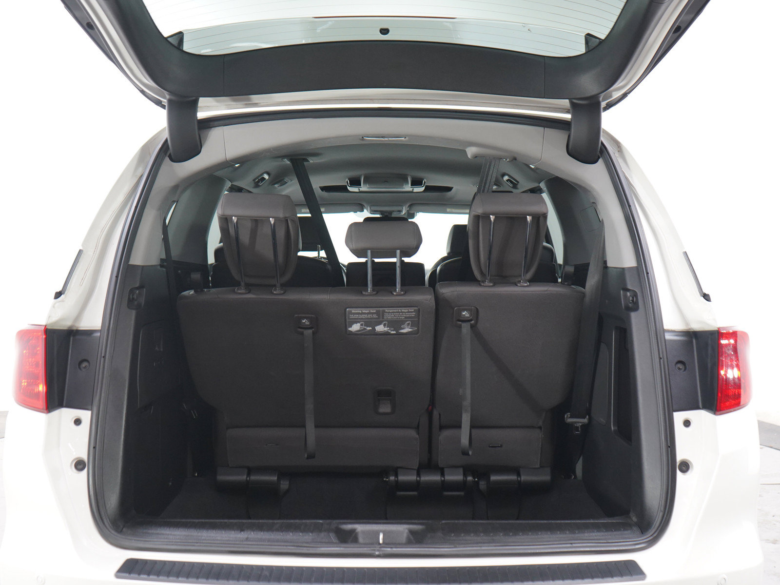 Used 2018 Honda Odyssey Elite image 20