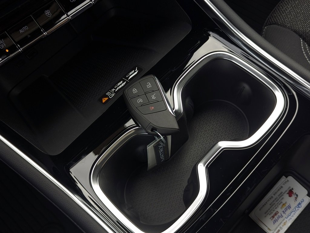 New 2026 Chevrolet Traverse LT w/ LPO, Floor Liner Package image 26