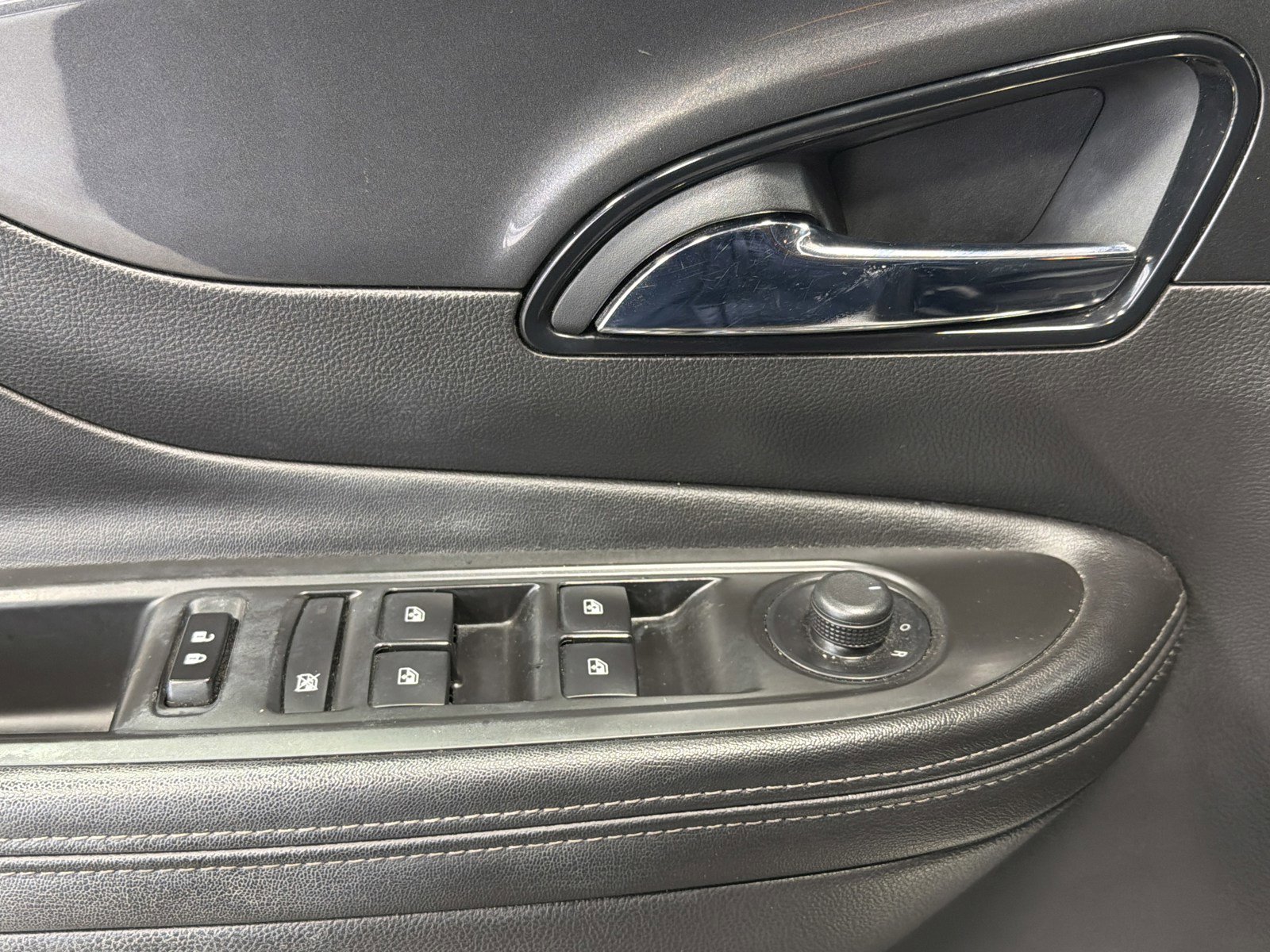 Used 2018 Buick Encore Preferred image 19