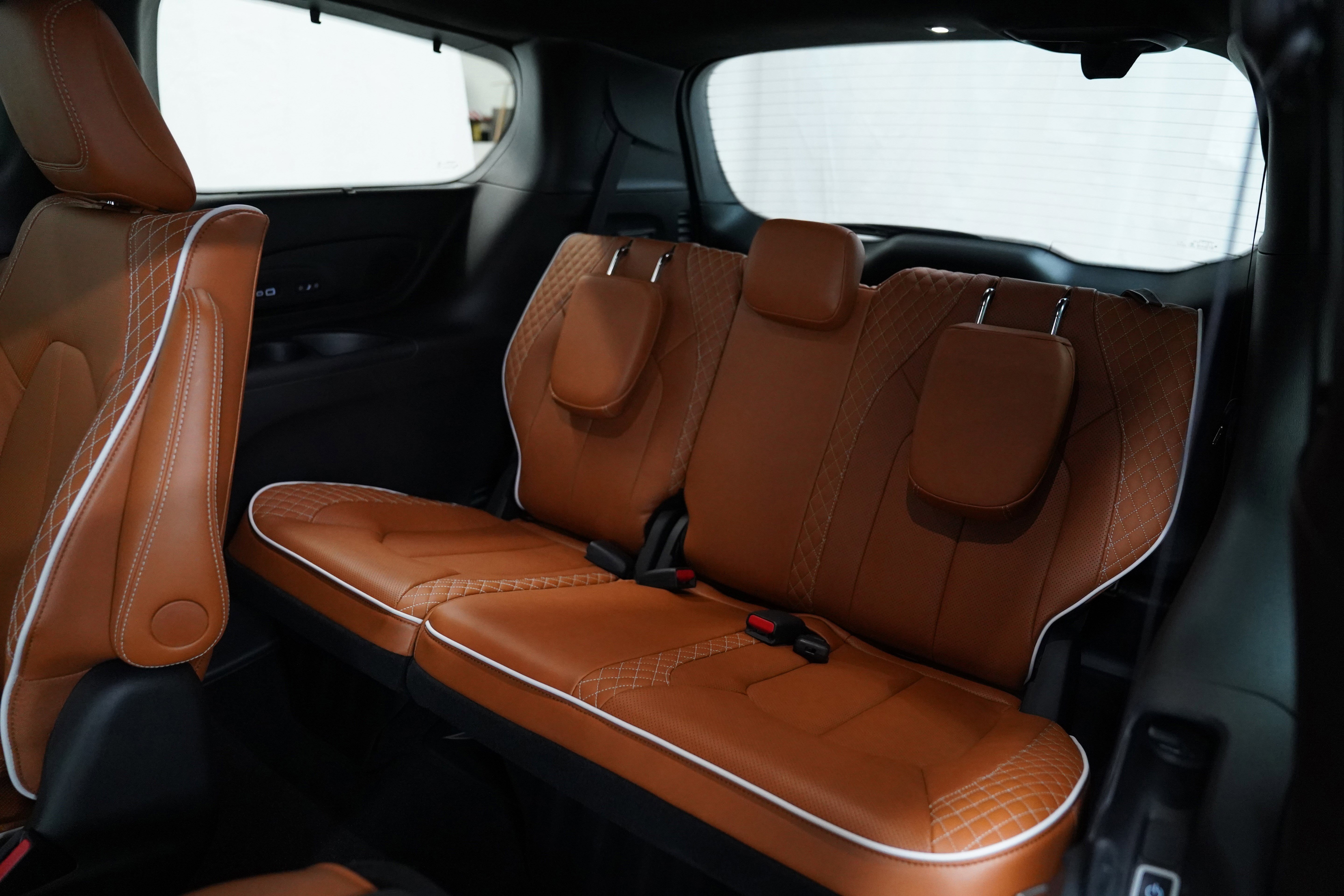 Certified 2026 Chrysler Pacifica Pinnacle image 6