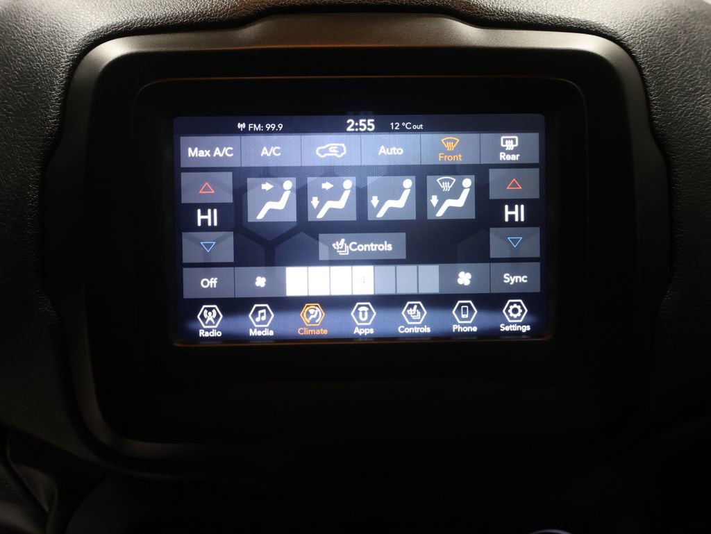 Used 2020 Jeep Renegade Limited image 29