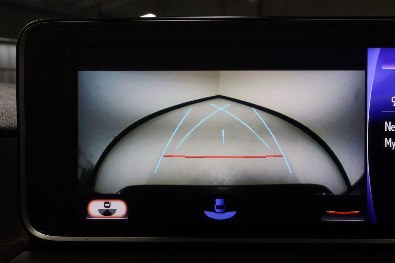 Used 2016 Lexus RX 450h AWD w/ Luxury Package image 13