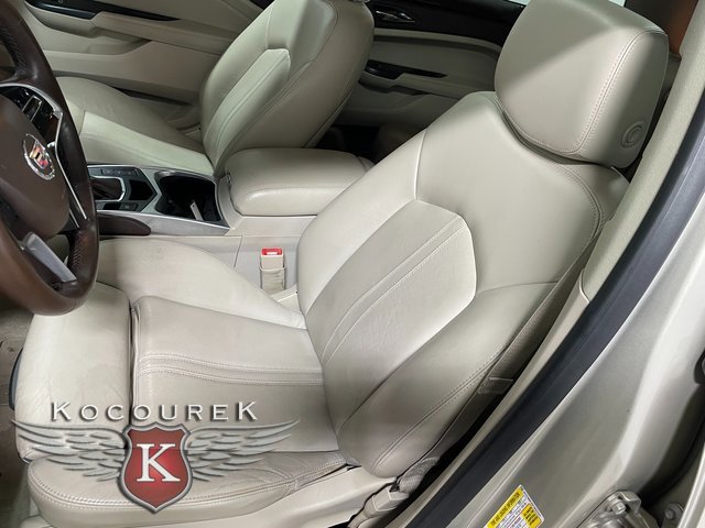 Used 2015 Cadillac SRX Luxury w/ Driver Awareness Package image 12