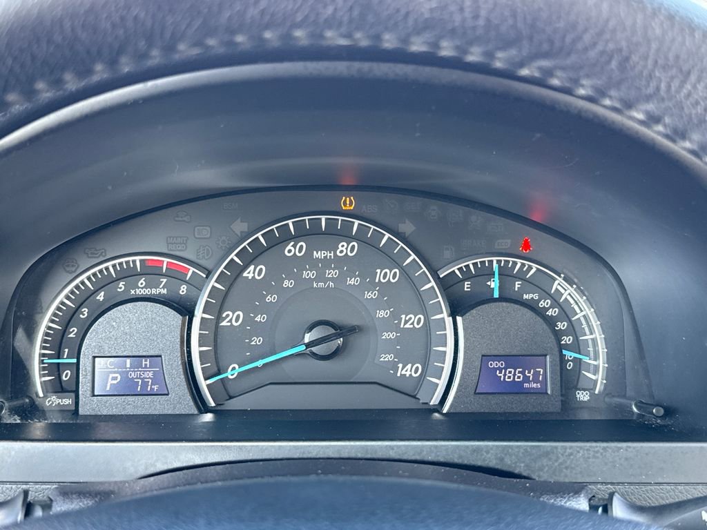 Used 2014 Toyota Camry XLE image 18