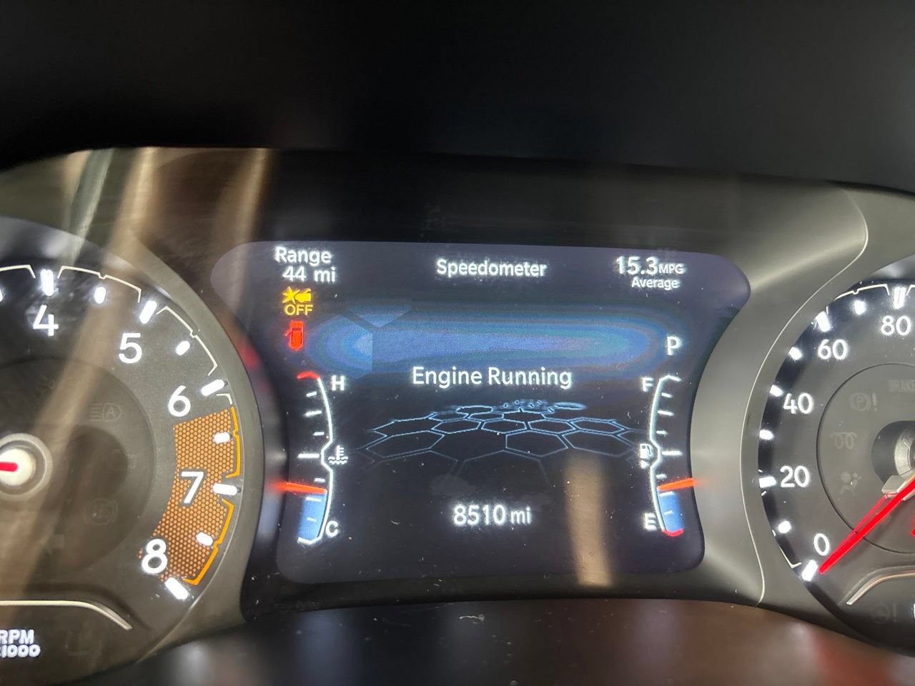 Used 2024 Jeep Compass Latitude w/ Sun and Sound Group AWD/4WD image 17