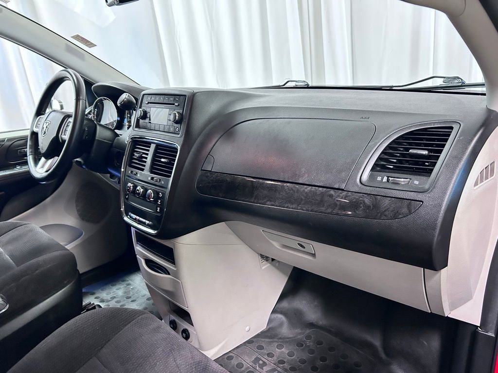 Used 2014 RAM C/V Tradesman w/ UConnect Hands-Free Group image 19