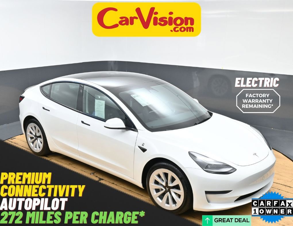 Used 2023 Tesla Model 3 Standard Range image 1