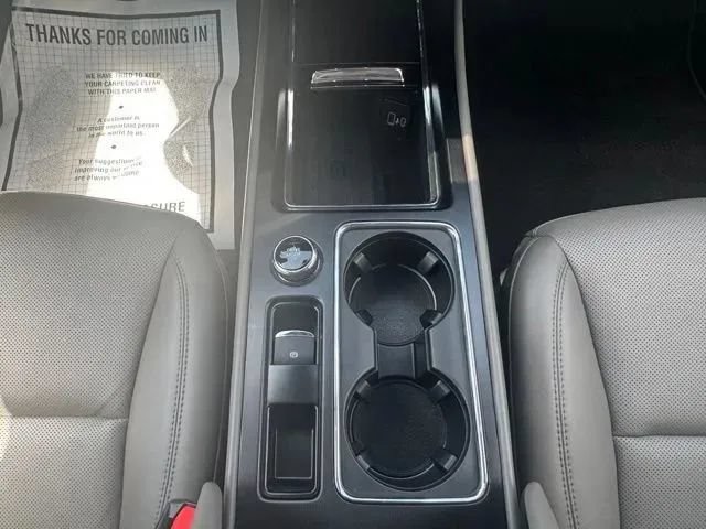 Used 2025 Lincoln Corsair AWD w/ Jet Appearance Package image 27