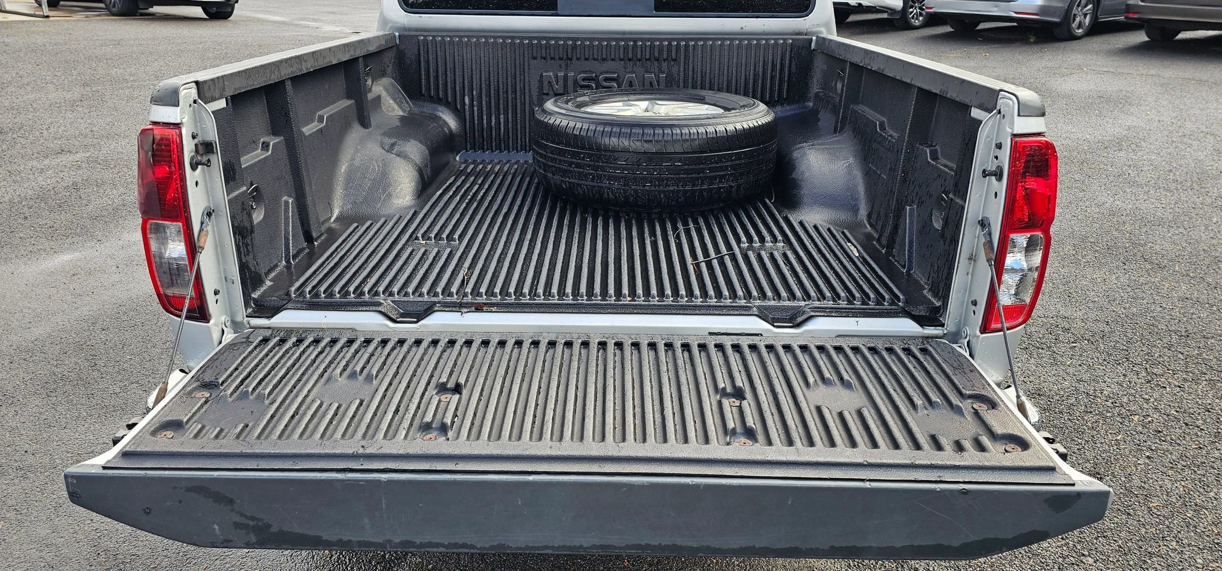 Used 2019 Nissan Frontier SV image 10