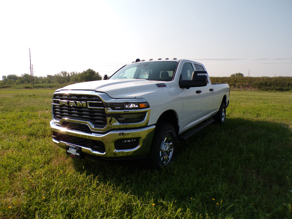New 2026 RAM 2500 Tradesman AWD/4WD video 1