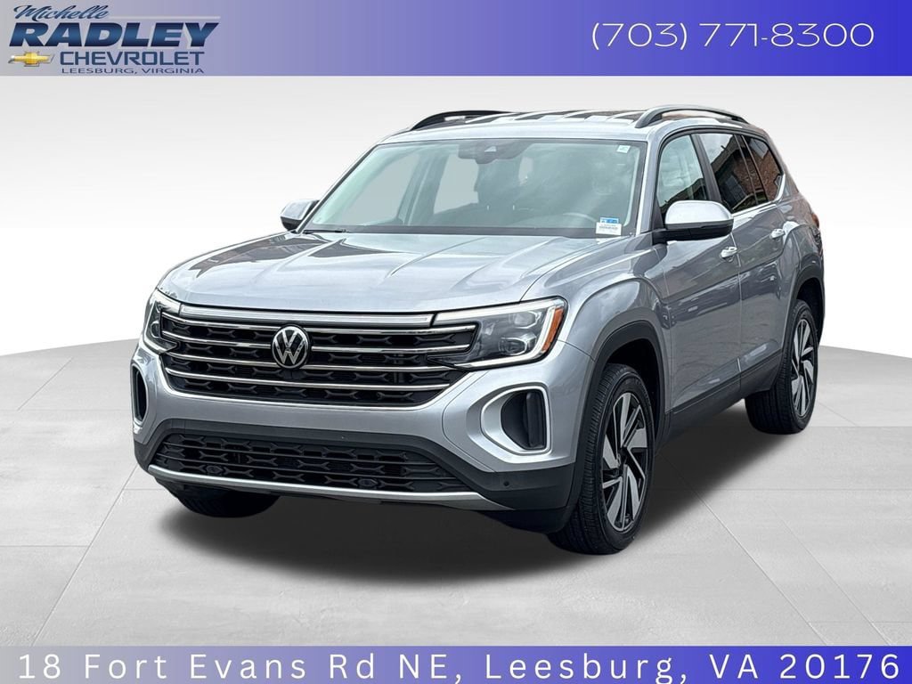 Used 2025 Volkswagen Atlas SE AWD/4WD image 1
