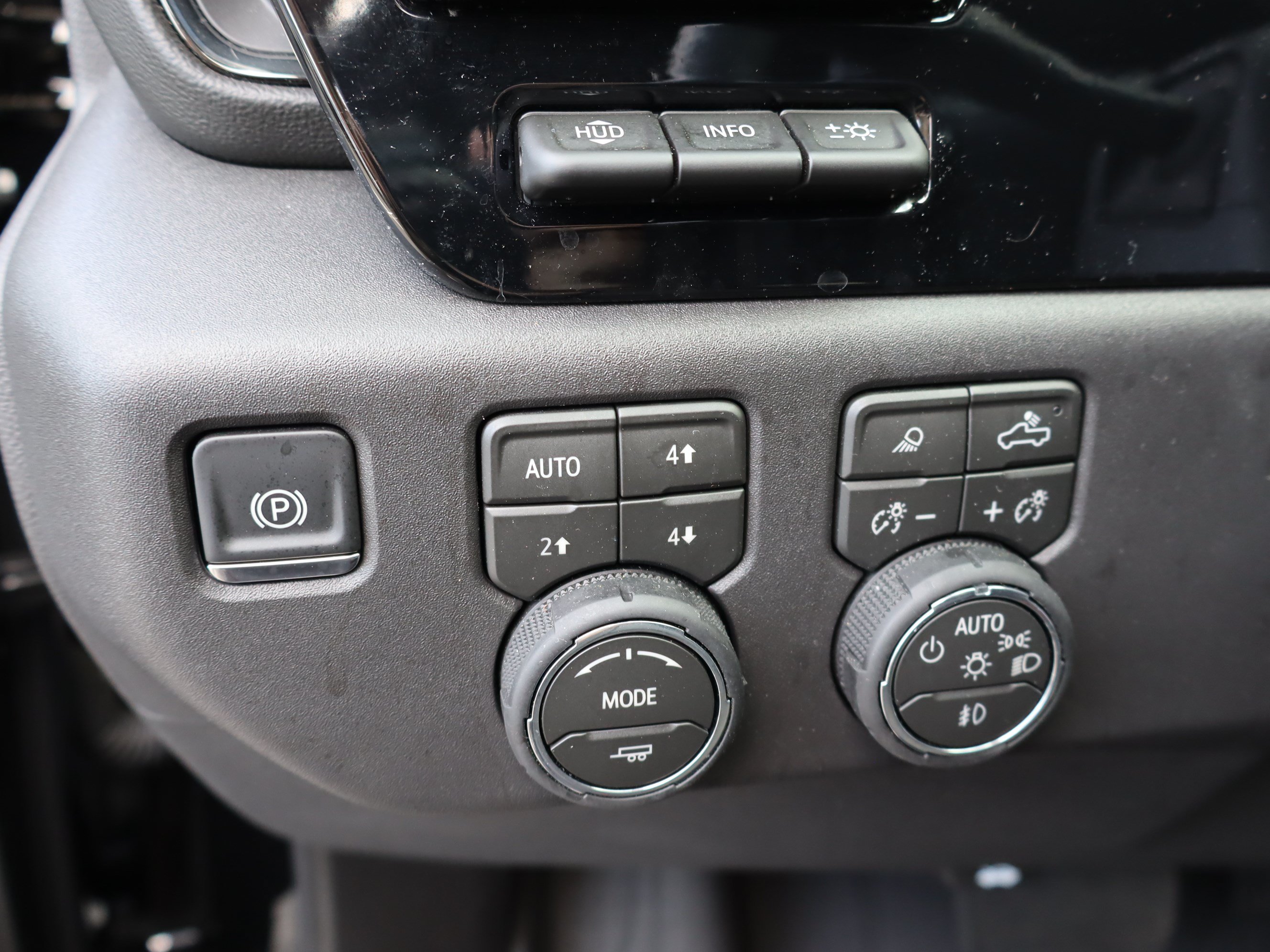 Used 2026 Chevrolet Silverado 1500 ZR2 AWD/4WD image 22