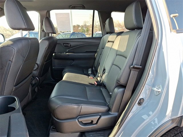 Used 2023 Honda Passport EX-L image 10