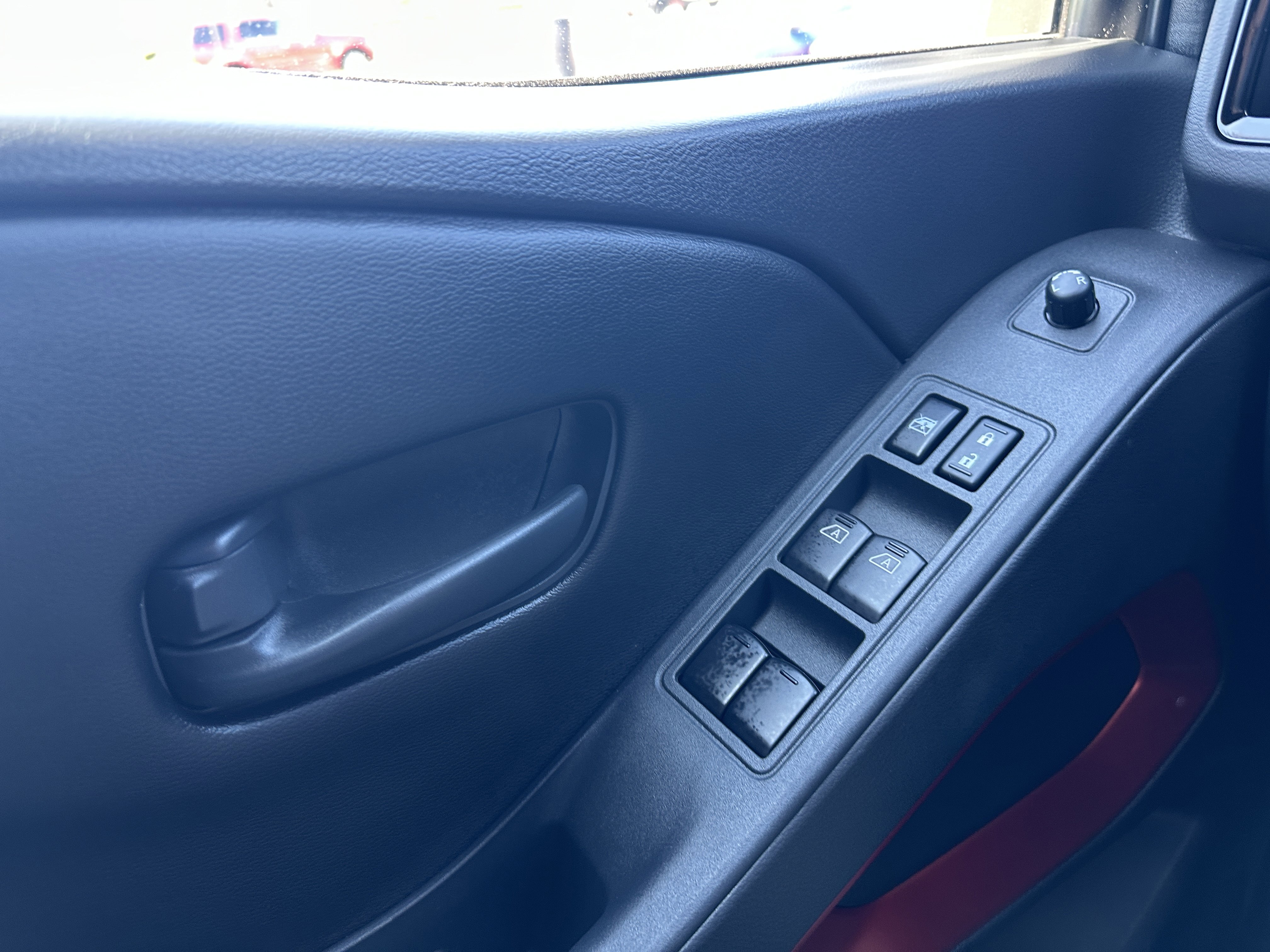 Used 2026 Nissan Frontier PRO-4X w/ Pro-4x Convenience Package image 29