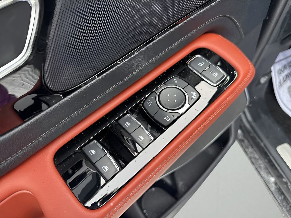 Used 2025 Lincoln Aviator Reserve w/ Jet Appearance Package image 30