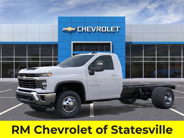 New 2026 Chevrolet Silverado 3500 LT w/ Convenience Package image 2