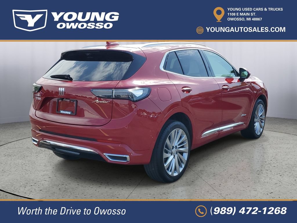 Used 2025 Buick Envision Avenir AWD/4WD image 3