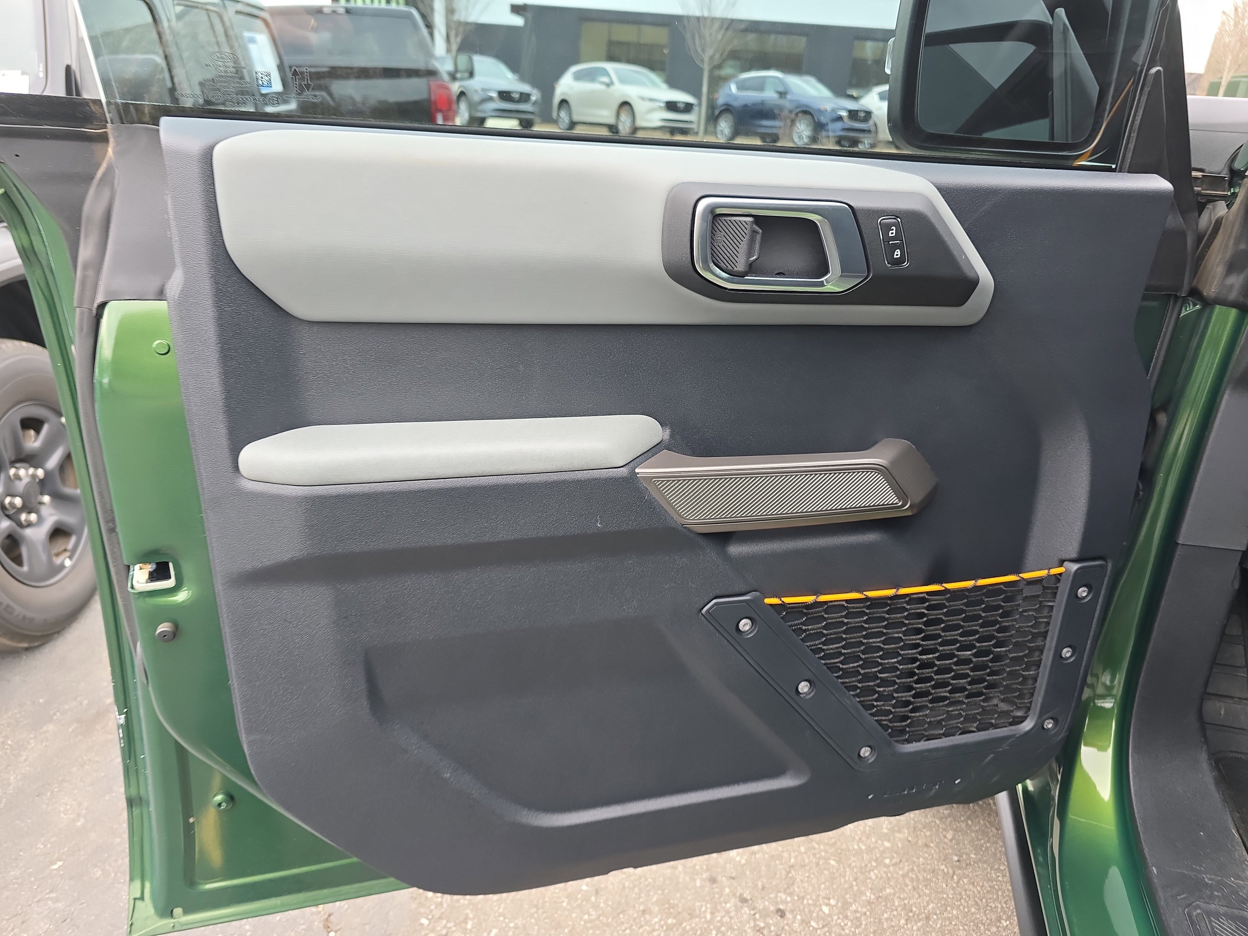 Used 2023 Ford Bronco Badlands image 19