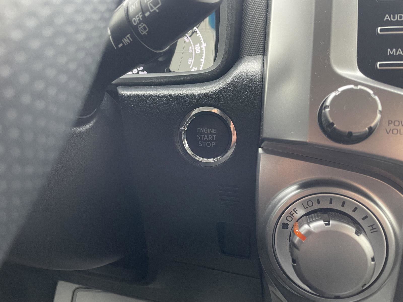 Used 2022 Toyota 4Runner SR5 Premium image 26