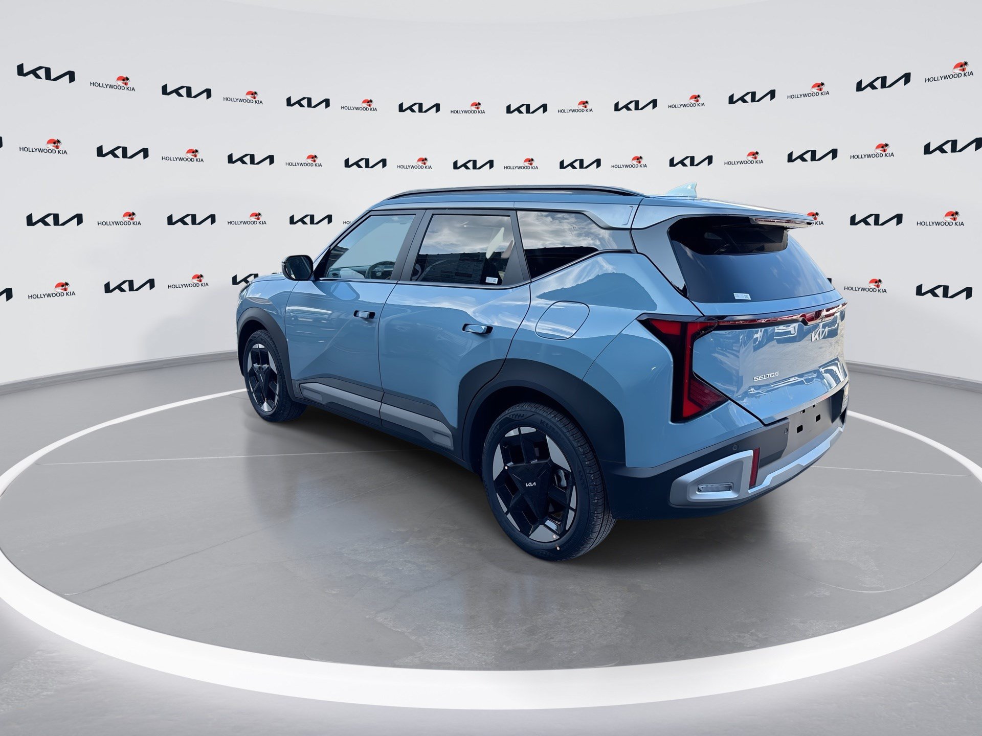 New 2027 Kia Seltos EX w/ EX Panoramic Sunroof Package FWD image 6