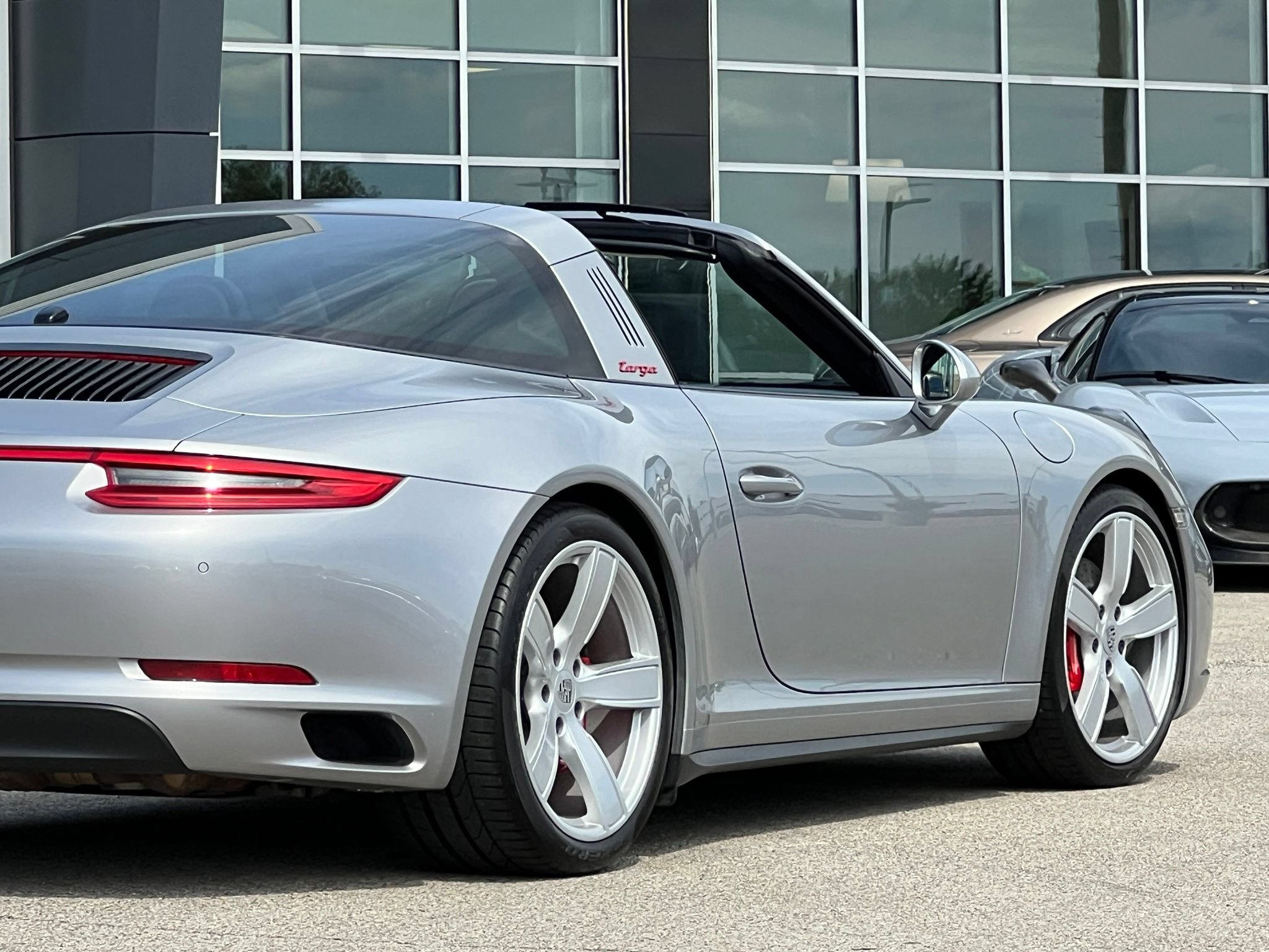 Used 2017 Porsche 911 Targa 4S w/ Sport Package AWD/4WD image 13