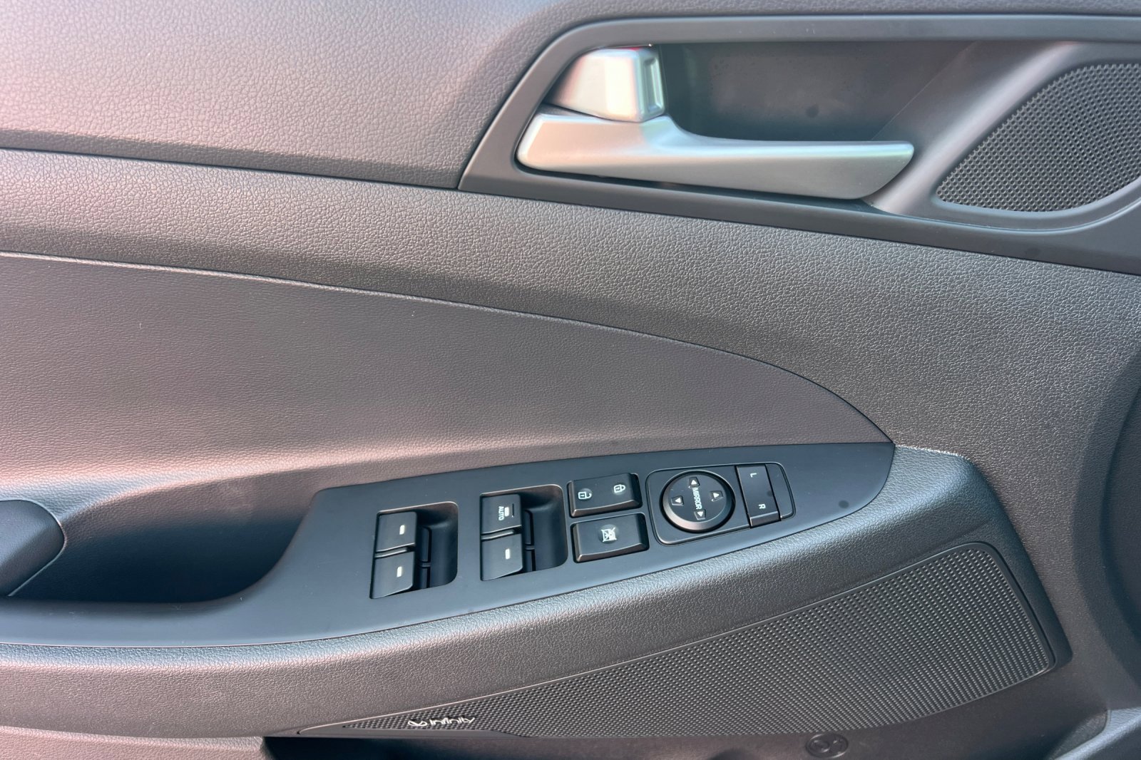 Used 2019 Hyundai Tucson Sport image 12