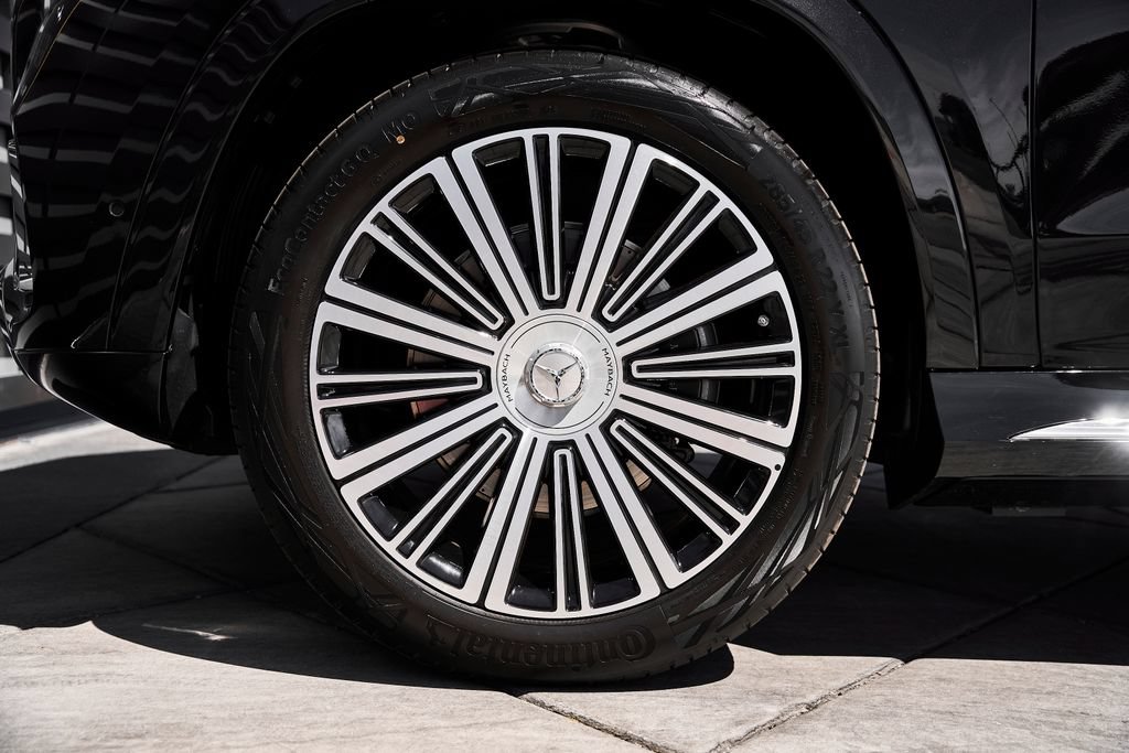 Used 2026 Mercedes-Benz Maybach GLS 600 4MATIC image 3