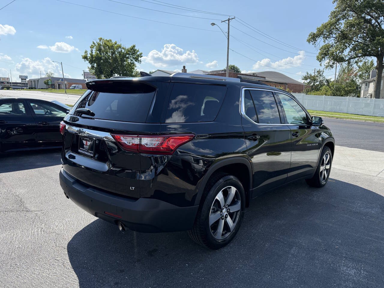 Used 2018 Chevrolet Traverse LT FWD image 6