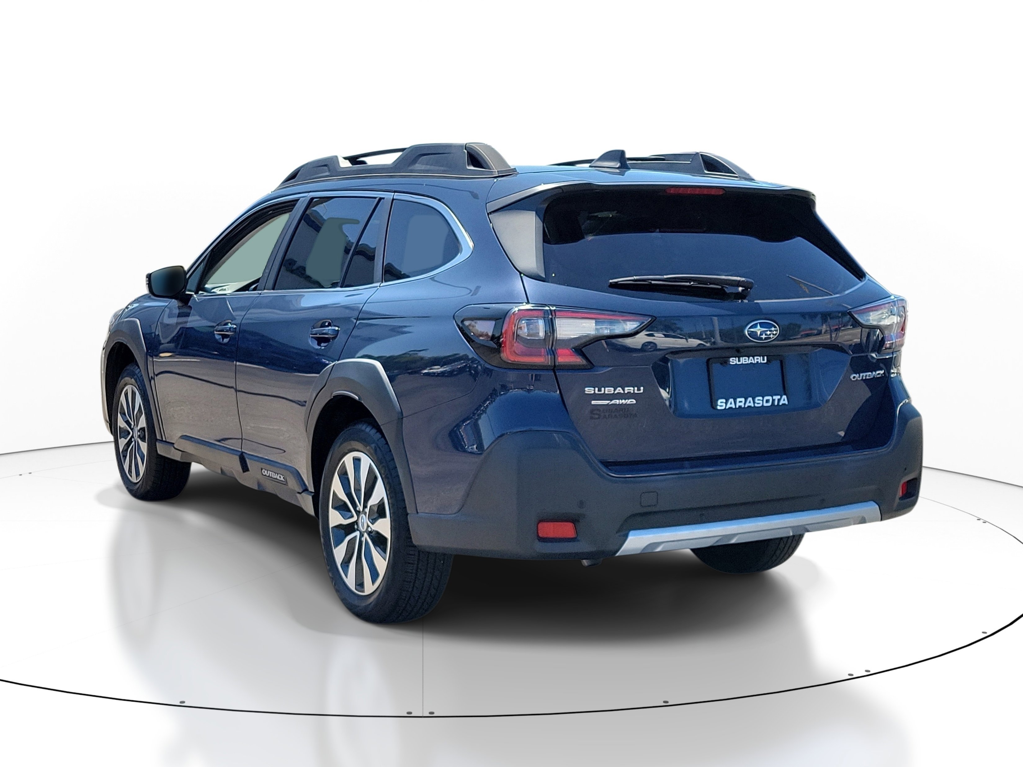 Used 2023 Subaru Outback Limited image 4