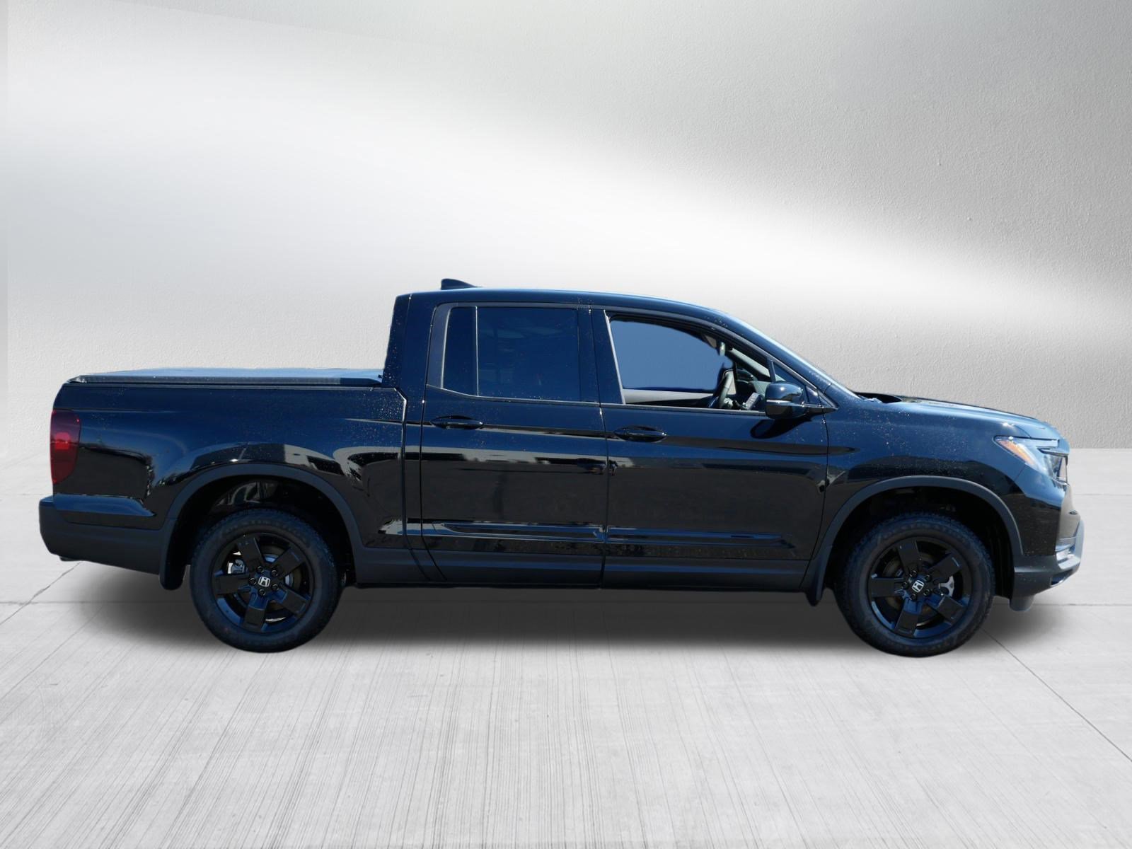 Certified 2026 Honda Ridgeline Black Edition image 8
