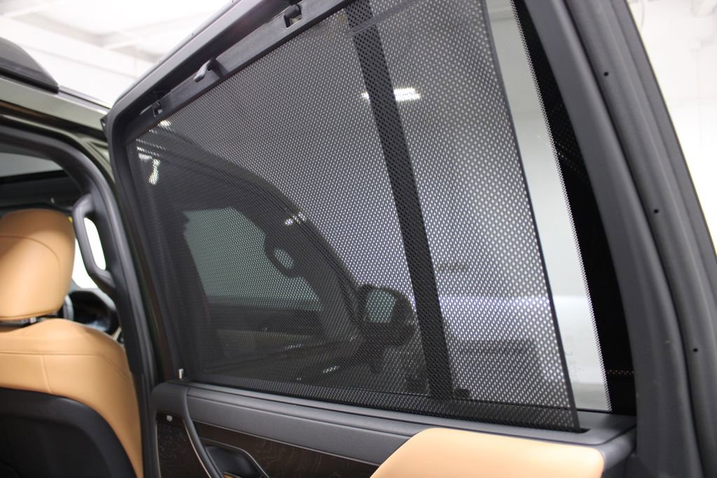 Used 2025 Lexus LX 700h Luxury image 36