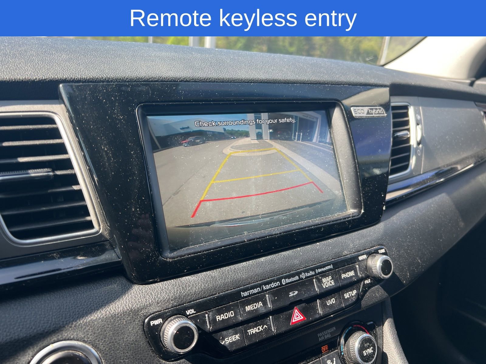 Used 2017 Kia Niro Touring w/ Advanced Technology Package image 11