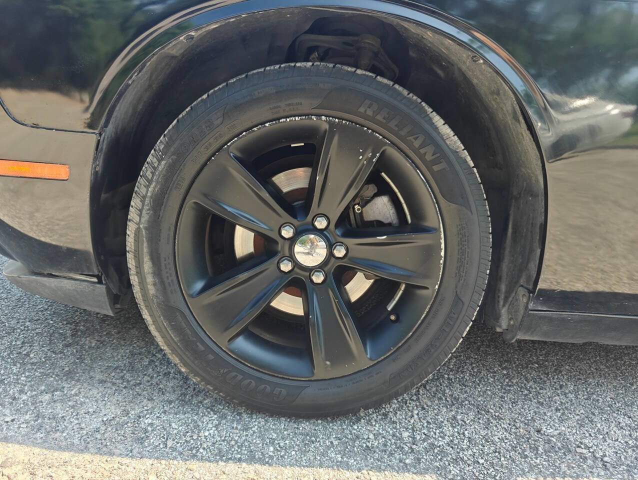 Used 2016 Dodge Challenger SXT RWD image 17