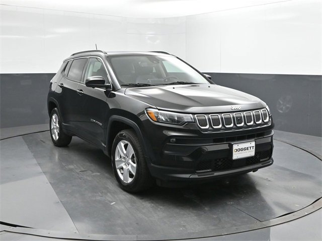 Used 2022 Jeep Compass Latitude w/ Sun and Sound Group image 22