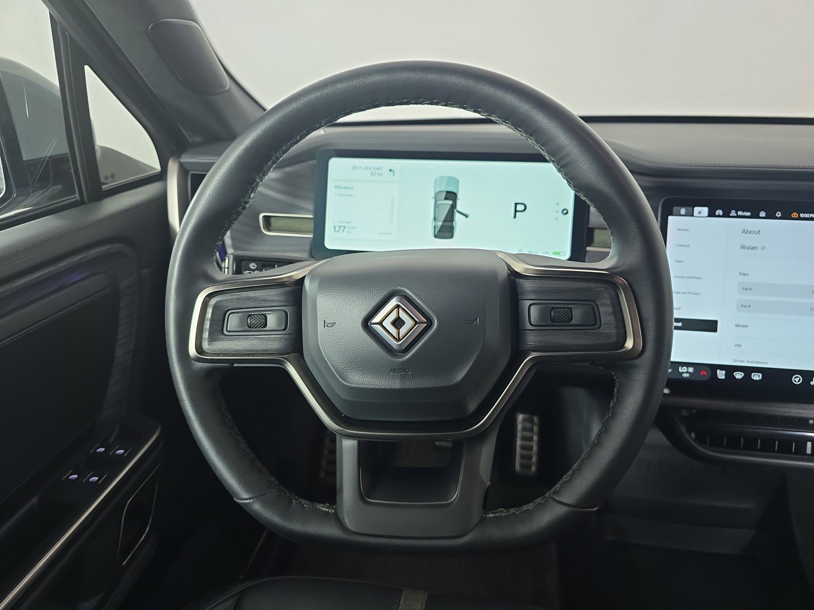Used 2024 Rivian R1S Adventure AWD/4WD image 27